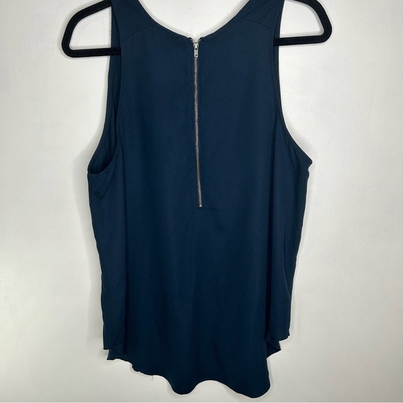 Kismet Exposed back zip Top - Picture 7 of 10